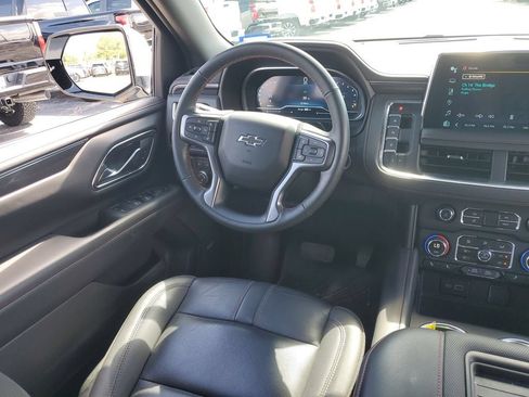 Used 2024 Chevrolet Suburban RST w/ Luxury Package RWD image 15
