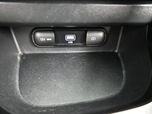 Used 2023 Kia Seltos S image 21