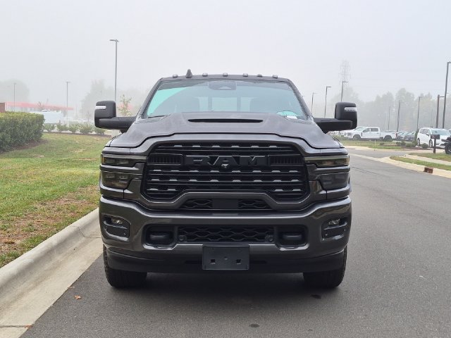Used 2025 RAM 3500 Limited AWD/4WD image 8