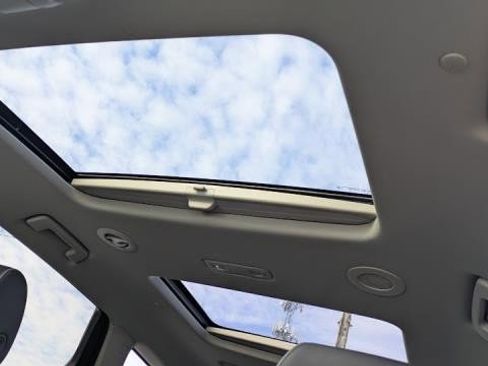 Used 2021 Buick Enclave Avenir image 14