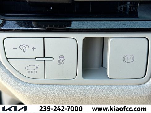 New 2026 Kia Sportage EX image 32