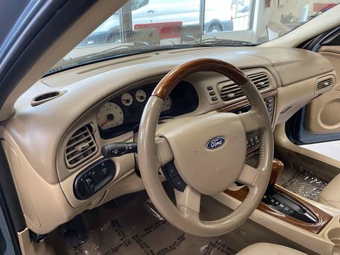 Used 2005 Ford Taurus SEL image 13