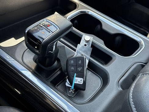 Used 2023 Chevrolet Silverado 1500 LT Trail Boss w/ LT Trail Boss Premium Package image 36