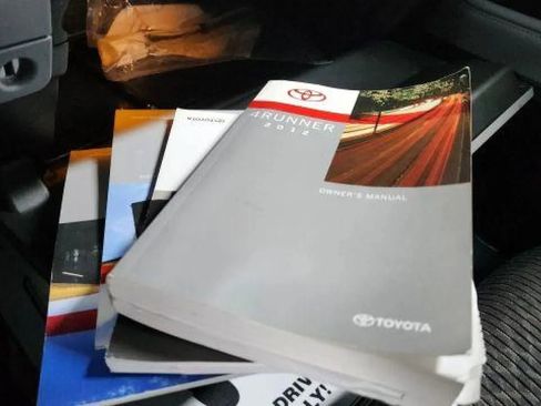 Used 2012 Toyota 4Runner SR5 w/ Convenience Pkg image 46