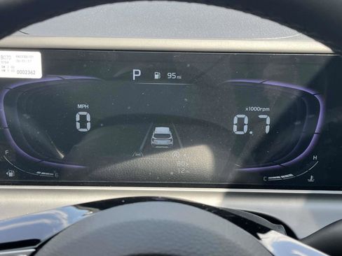 New 2026 Kia Seltos S FWD image 33