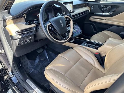 Used 2022 Lincoln Corsair Reserve w/ Equipment Group 201A image 10