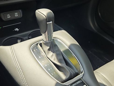 New 2027 Honda HR-V EX-L image 16