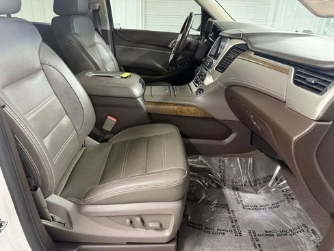 Used 2020 GMC Yukon XL Denali w/ Open Road Package AWD/4WD image 42