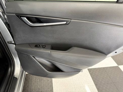 Used 2024 Kia Niro Wind w/ Wind Preserve Package FWD image 26