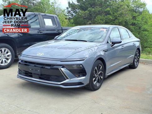 Used 2025 Hyundai Sonata SEL FWD image 1