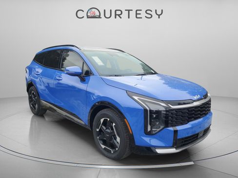 New 2026 Kia Sportage SX FWD image 5