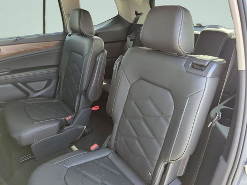 New 2026 Volkswagen Atlas SE image 35