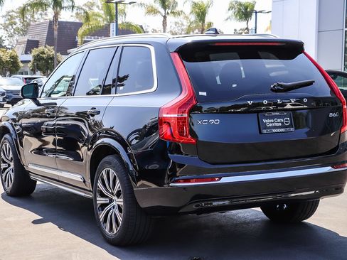 Used 2025 Volvo XC90 B6 Plus AWD/4WD image 8