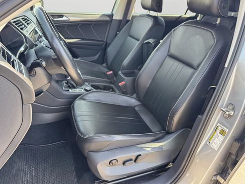 Used 2022 Volkswagen Tiguan SE AWD/4WD image 14