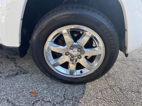 Used 2012 Jeep Liberty Sport image 10