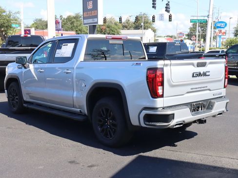 Used 2021 GMC Sierra 1500 Elevation w/ Preferred Package AWD/4WD image 5