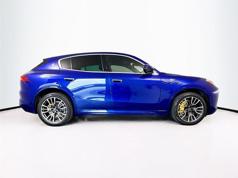 Used 2024 Maserati Grecale GT AWD/4WD image 37