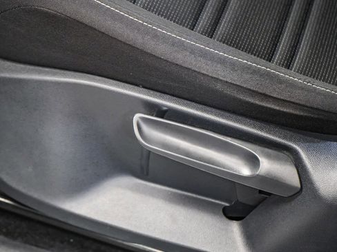 Used 2023 Volkswagen Tiguan S image 22