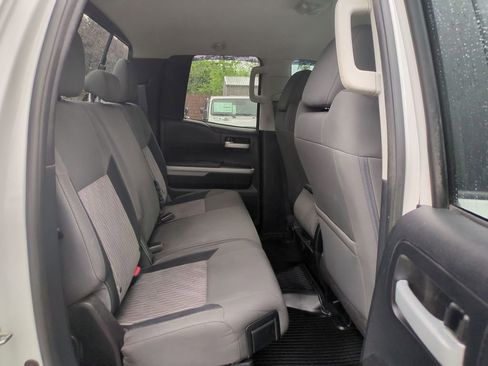 Used 2017 Toyota Tundra SR5 AWD/4WD image 15