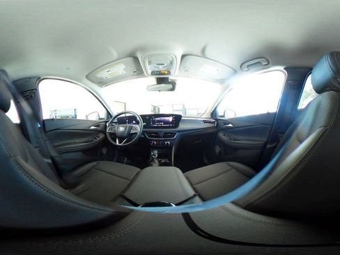 Used 2025 Buick Encore GX Preferred image 41