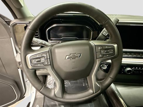 Used 2025 Chevrolet Silverado 2500 LTZ w/ Trail Boss Package image 11