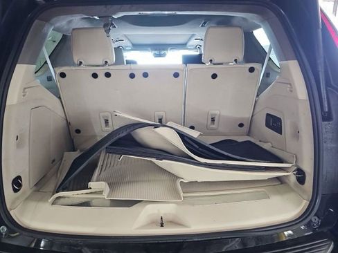 Used 2024 Cadillac Escalade Sport Platinum w/ LPO, ONYX Package AWD/4WD image 17