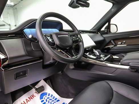 Used 2024 Land Rover Range Rover Sport Dynamic SE image 10