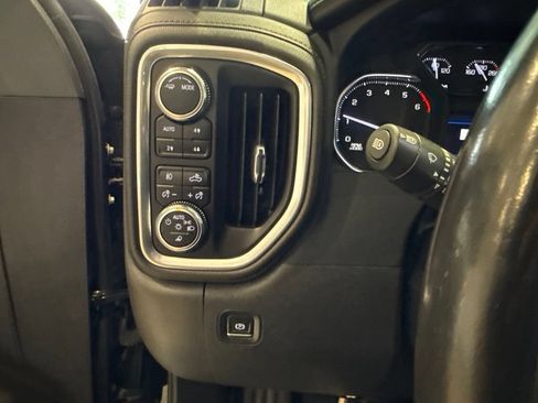 Used 2022 GMC Sierra 1500 AT4 w/ AT4 Premium Package AWD/4WD image 33