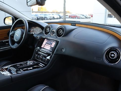 Used 2014 Jaguar XJ L Portfolio image 13