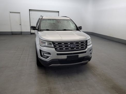 Used 2016 Ford Explorer Limited w/ Equipment Group 301A AWD/4WD image 14