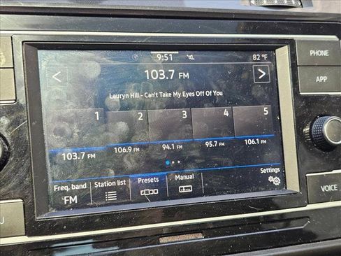 Used 2021 Volkswagen Golf 4-Door FWD image 29