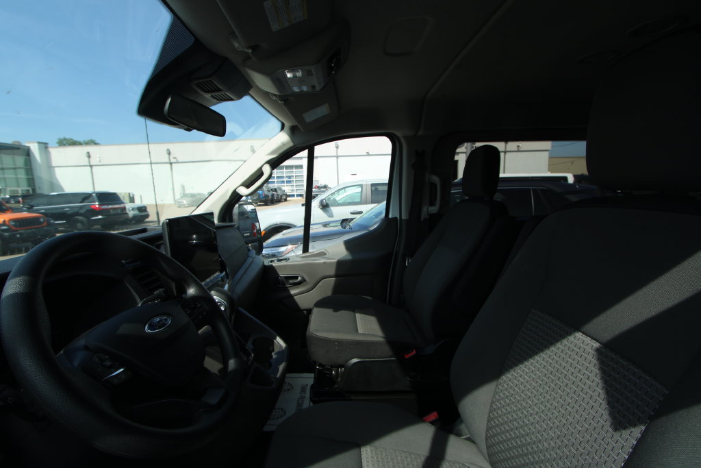 Used 2025 Ford Transit 350 XLT RWD image 16