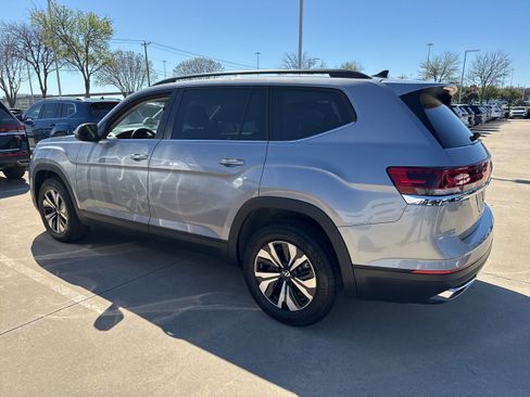 New 2026 Volkswagen Atlas SE FWD image 8