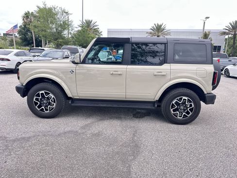 Used 2025 Ford Bronco Outer Banks AWD/4WD image 3