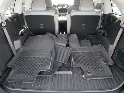 Certified 2020 Toyota Highlander Limited image 18