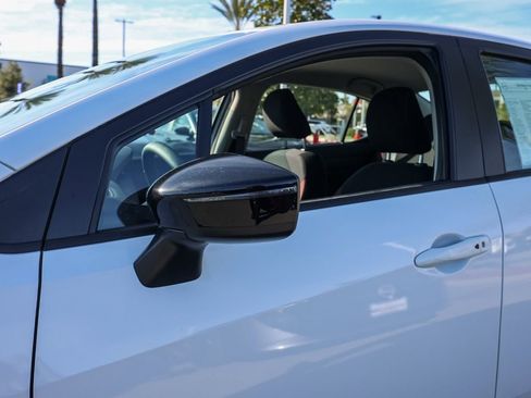 New 2025 Nissan Versa SR image 12