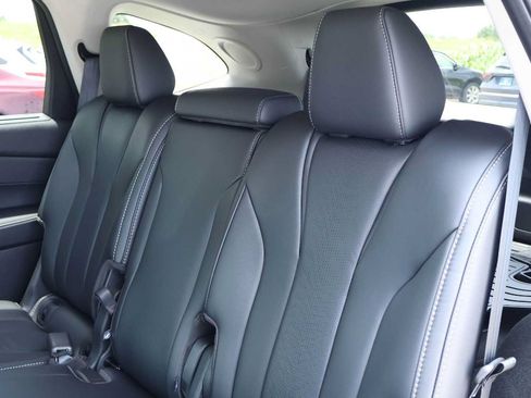 Certified 2026 Acura MDX FWD w/ Technology Package image 13
