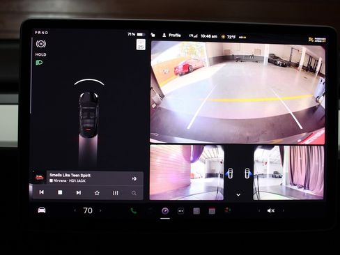 Used 2021 Tesla Model Y Long Range image 13