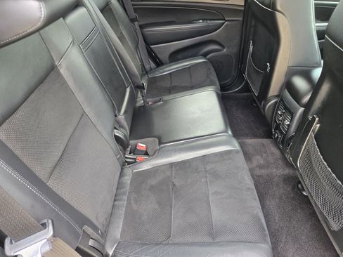 Used 2018 Jeep Grand Cherokee Altitude AWD/4WD image 29