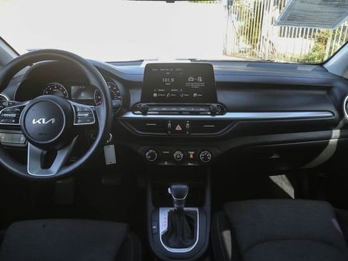 Used 2023 Kia Forte LXS FWD image 13