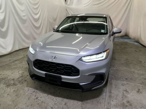 Certified 2023 Honda HR-V LX image 3