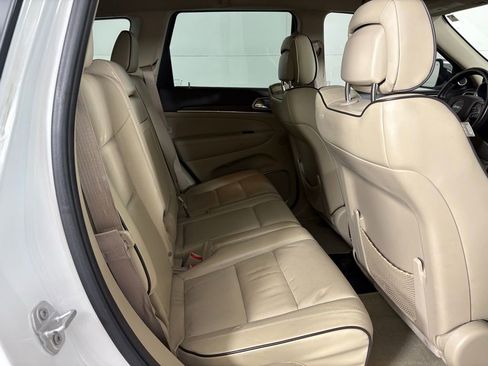 Used 2017 Jeep Grand Cherokee Overland w/ Jeep Active Safety Group image 16