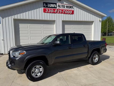 Used 2019 Toyota Tacoma SR w/ SR Convenience Package image 2
