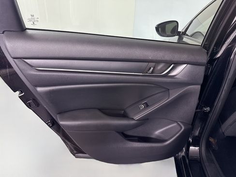 Used 2022 Honda Accord Hybrid image 26