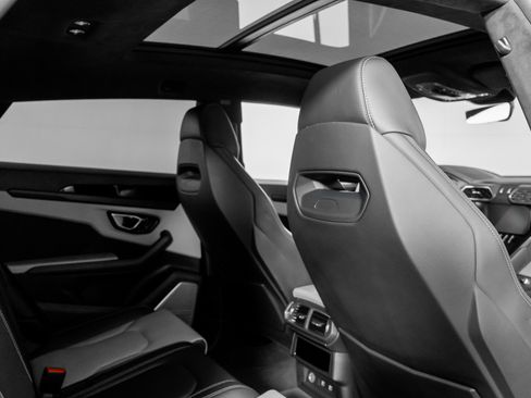 Used 2022 Lamborghini Urus AWD image 53