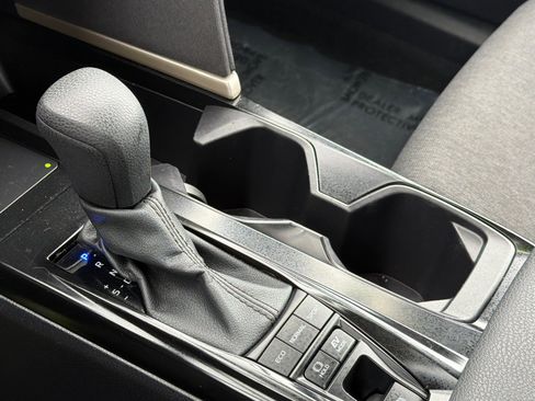 Certified 2025 Toyota Camry LE image 19