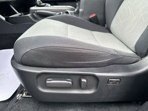 Used 2021 Toyota Tacoma TRD Sport image 16