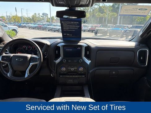 Used 2022 Chevrolet Silverado 1500 RST w/ Z71 Off-Road Package AWD/4WD image 15