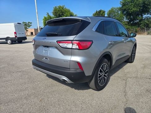 Used 2022 Ford Escape SEL w/ Technology Package FWD image 3
