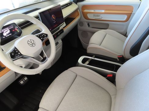 New 2025 Volkswagen ID. Buzz 1st Edition image 23